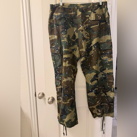 Fashion Nova Camouflage Cargo Pants - Picture 2 of 4